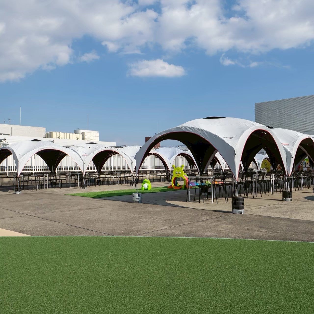 屋上BBQが“お祭り空間”に進化！「URBAN EARTH BBQ 川西阪急スクエア店」2026年4月22日(水) リニューアルオープン！