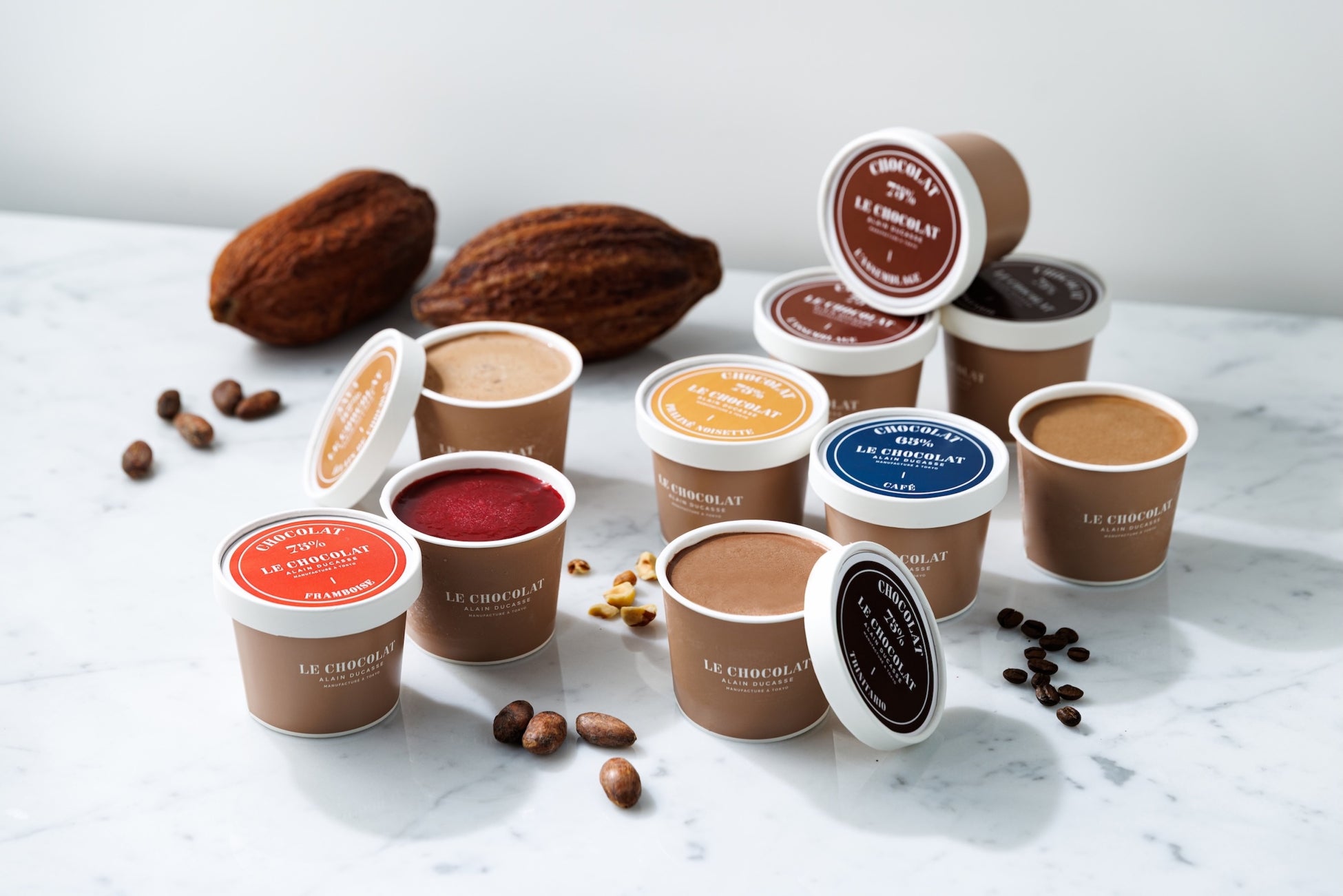 フランス・パリ発のショコラ専門店「ル・ショコラ・アラン・デュカス」、カカオの風味際立つ、至福のショコラアイス4/28（火）より日本限定で発売