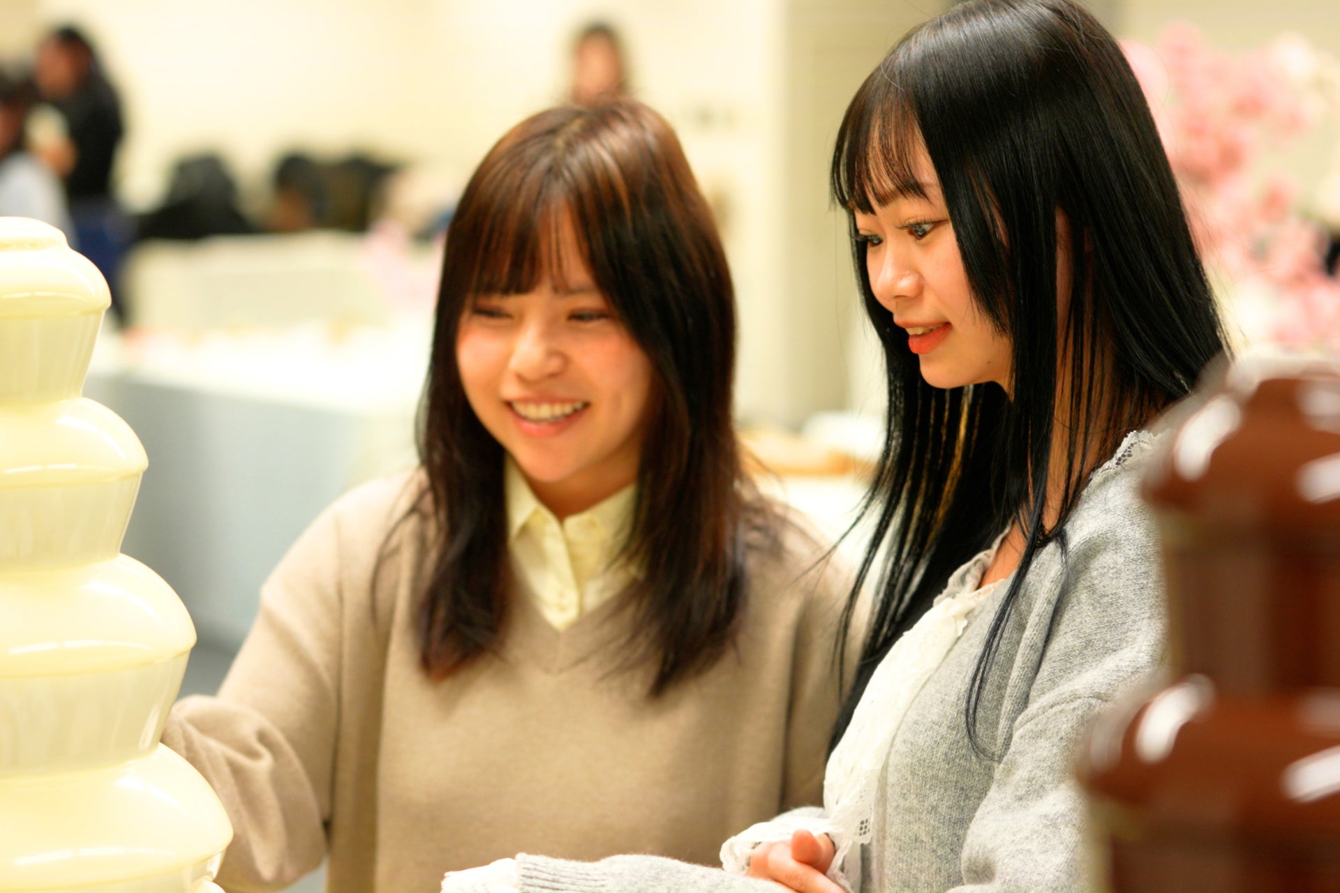 「温かな食」が会話のスイッチに。新入社員研修で《食体験としてのケータリング》が注目される理由