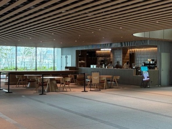 「OIMACHI TRACKS lounge」に多機能セルフレジ「TTG-MONSTAR」を導入