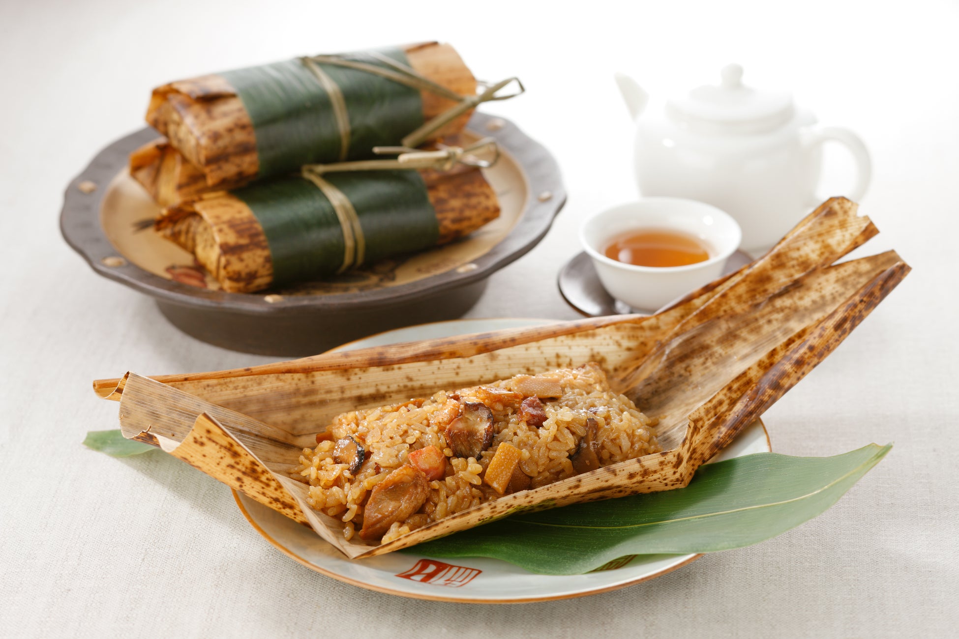 【創業100周年記念】銀座アスター、贅を尽くした「鮑ちまき」新登場 — 初夏限定「屈原ちまき」販売開始　　　　　　　