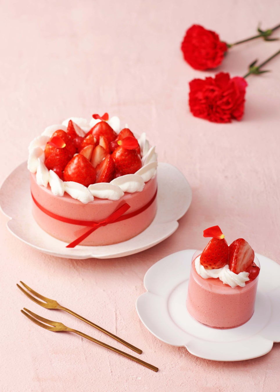 四季菓子の店HIBIKA（ひびか）は、5月8日(金)より“母の日ケーキ”を販売いたします。