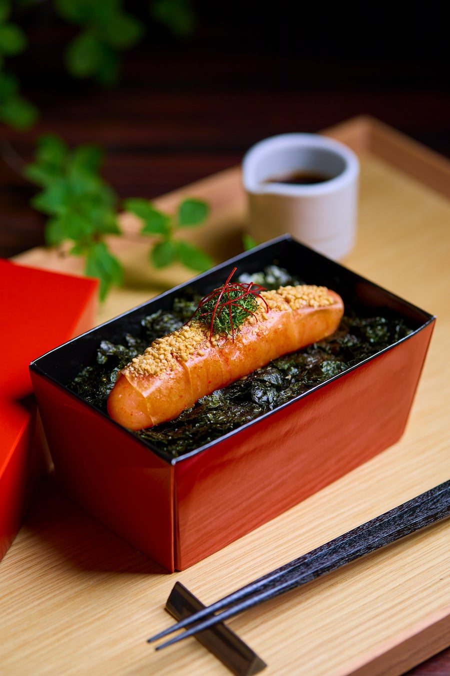 一日の流れを止めることなく博多名物を。好きな場所、好きな時に楽しめる「めんたい重のお弁当」をご紹介！