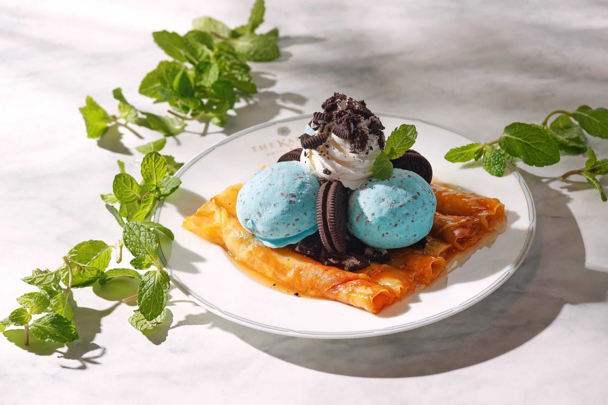 【ザ・カハラ・ホテル＆リゾート 横浜】“好き”を貫く大人へ。清涼感とコクが交差する、新たな一皿「チョコミント・オン・ザ・シンパンケーキ」