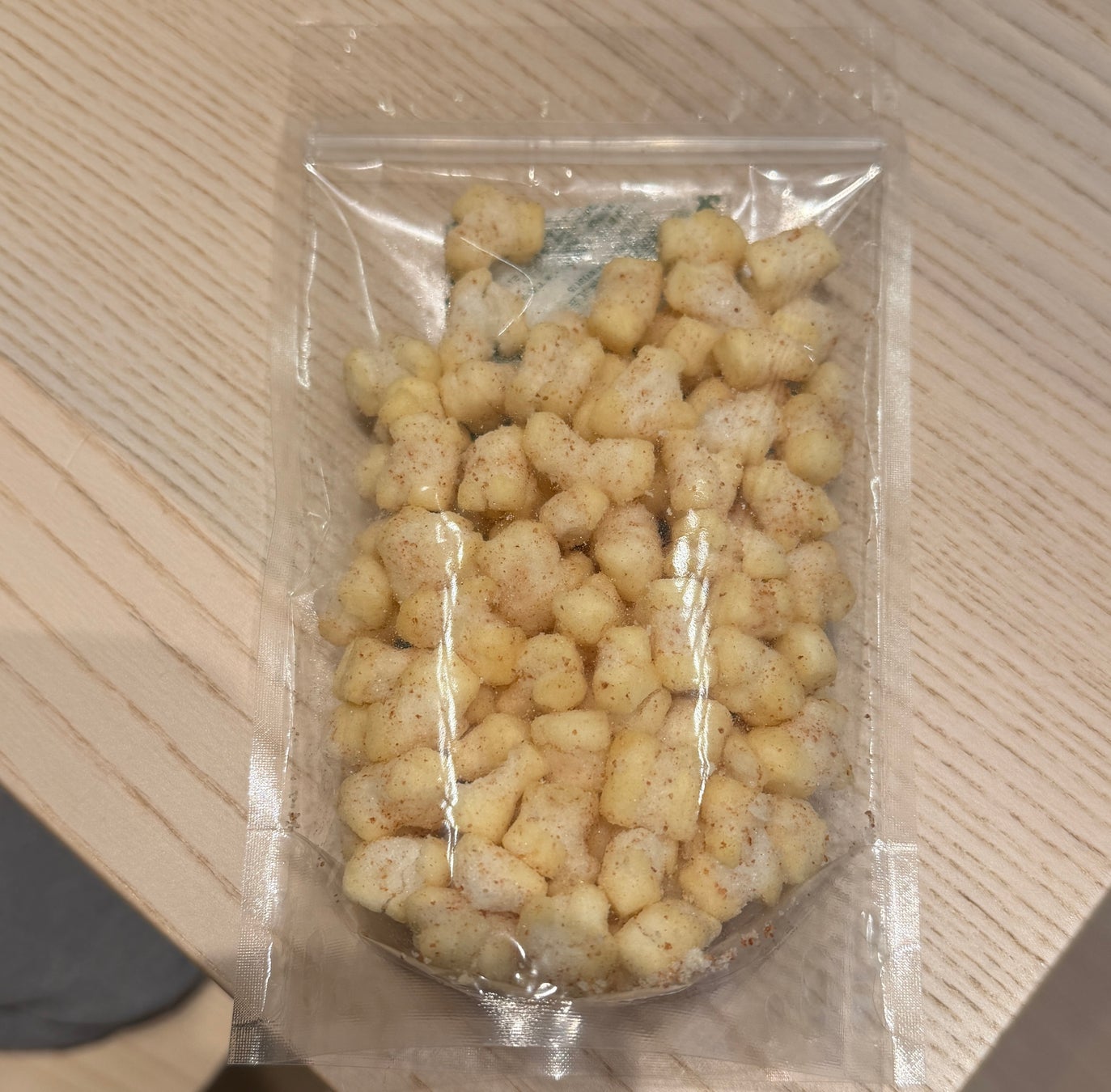 世界情勢による資材不足に負けない！袋が作れないから無地透明袋で新商品の紀州南高梅マヨネーズおかきを販売！お客様自身が作る世界に1つだけのパッケージ企画も