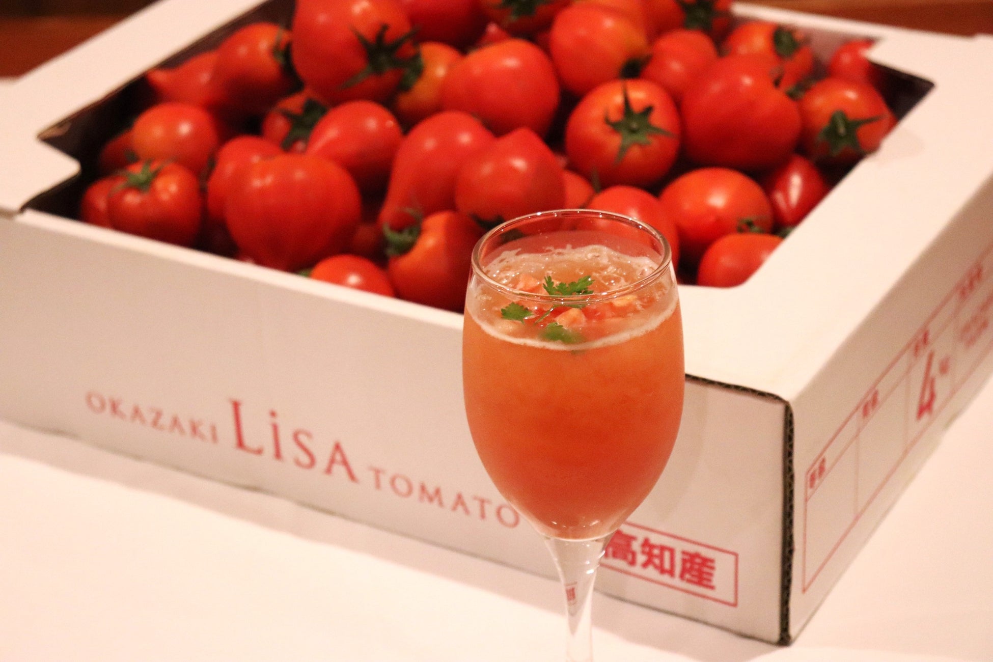 【トマトの概念が変わる】糖度8％越え！高知県産“LiSAフルーツトマト”を使用した限定ドリンクが新登場｜北海道海鮮 にほんいち 本町店