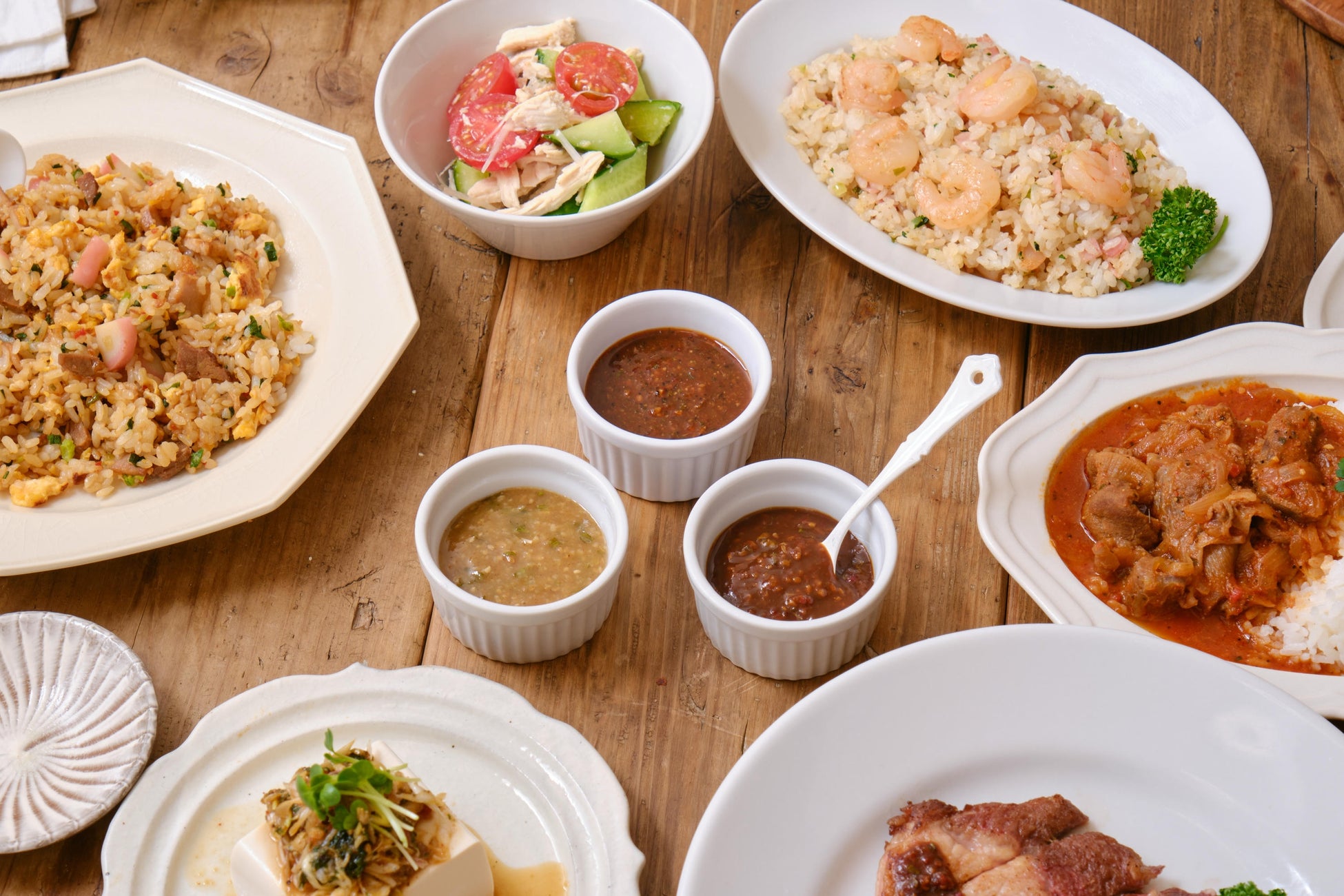 創業95年・老舗スパイスメーカーKISから、大人気「スパイス醤油」に続くスパイスと和の発酵調味料を組み合わせたリキッドスパイス「スパイス味噌」と「スパイス塩麹」が新登場、4/23(木)発売