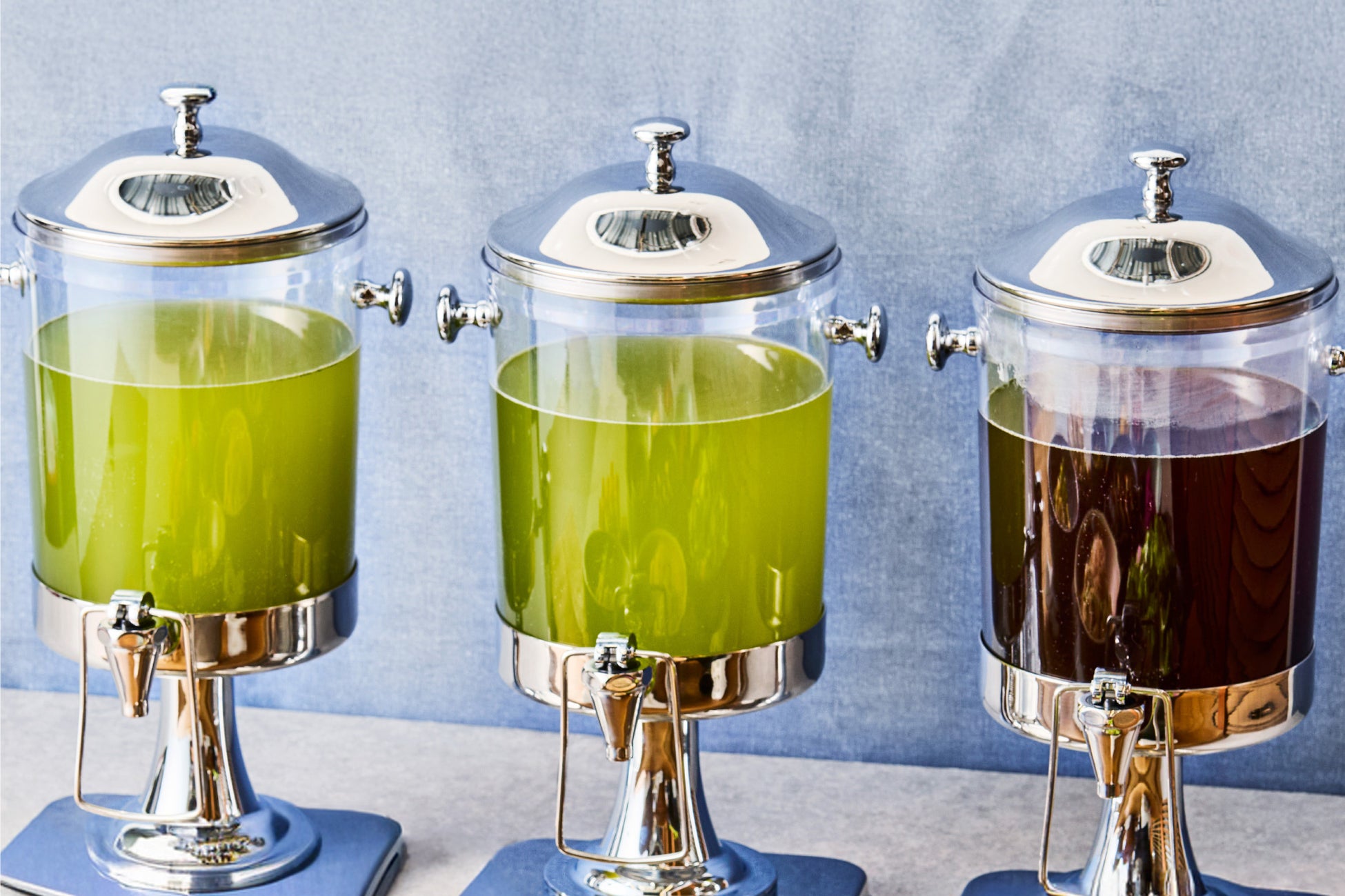 「イカ墨スパイス黒カレー」 SPICE FACTORY エキュート品川店で5月1日から期間限定発売！