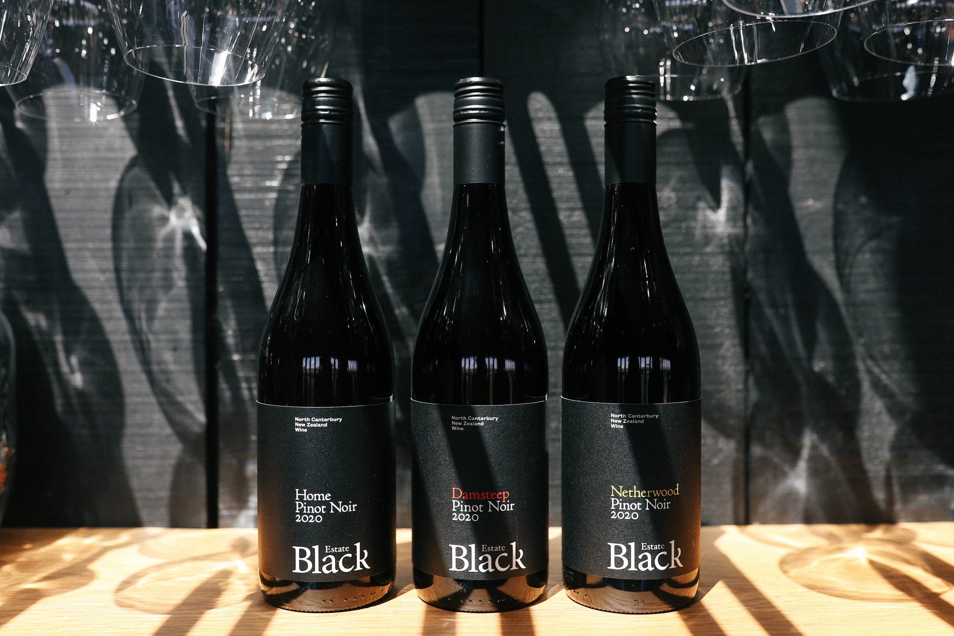 NYの名門ステーキハウス「ベンジャミン ステーキハウス」紀尾井町店、ニュージーランドの銘醸ワインと一夜限りの限定メニュー「Black Estate ワインメーカーズディナー」を5月27日に開催