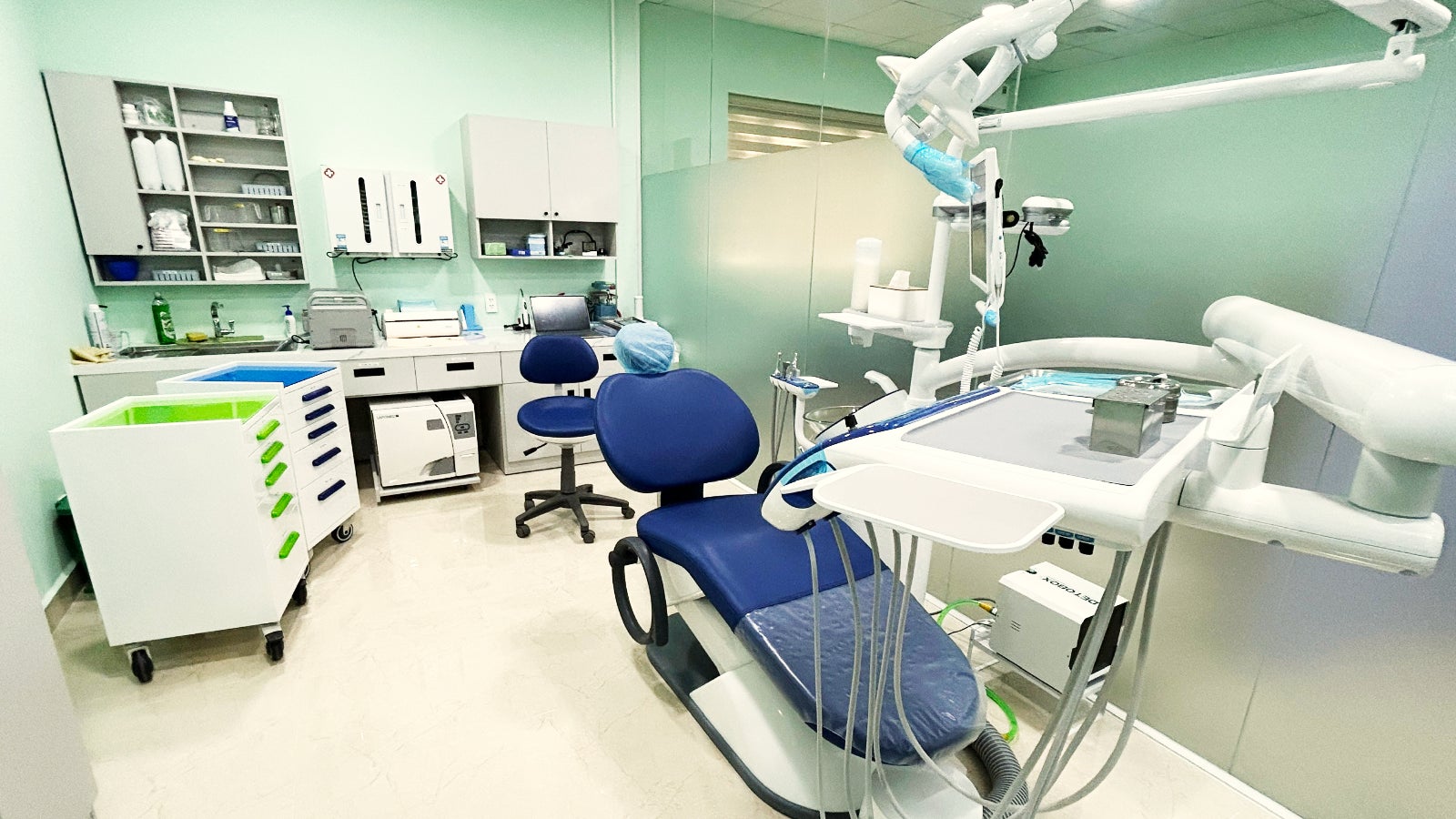 HOLUSベトナム現地法人AGRIEX、第二工場に検診・指導拠点「デンタルルーム」を開設