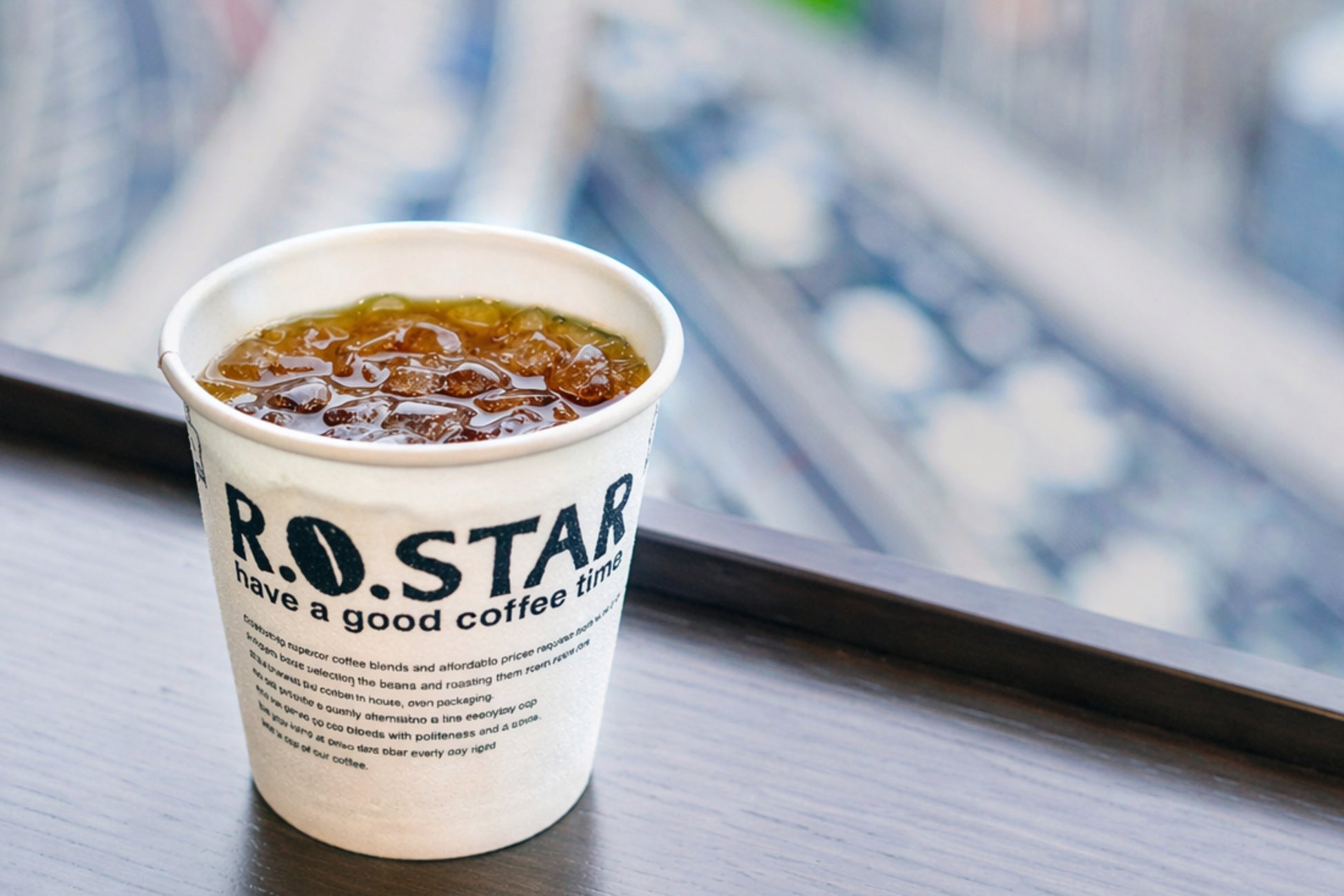 【猛暑予測でアイスコーヒー需要拡大】社食企業発の半額水準コーヒー、4月の販売数10％増と伸長