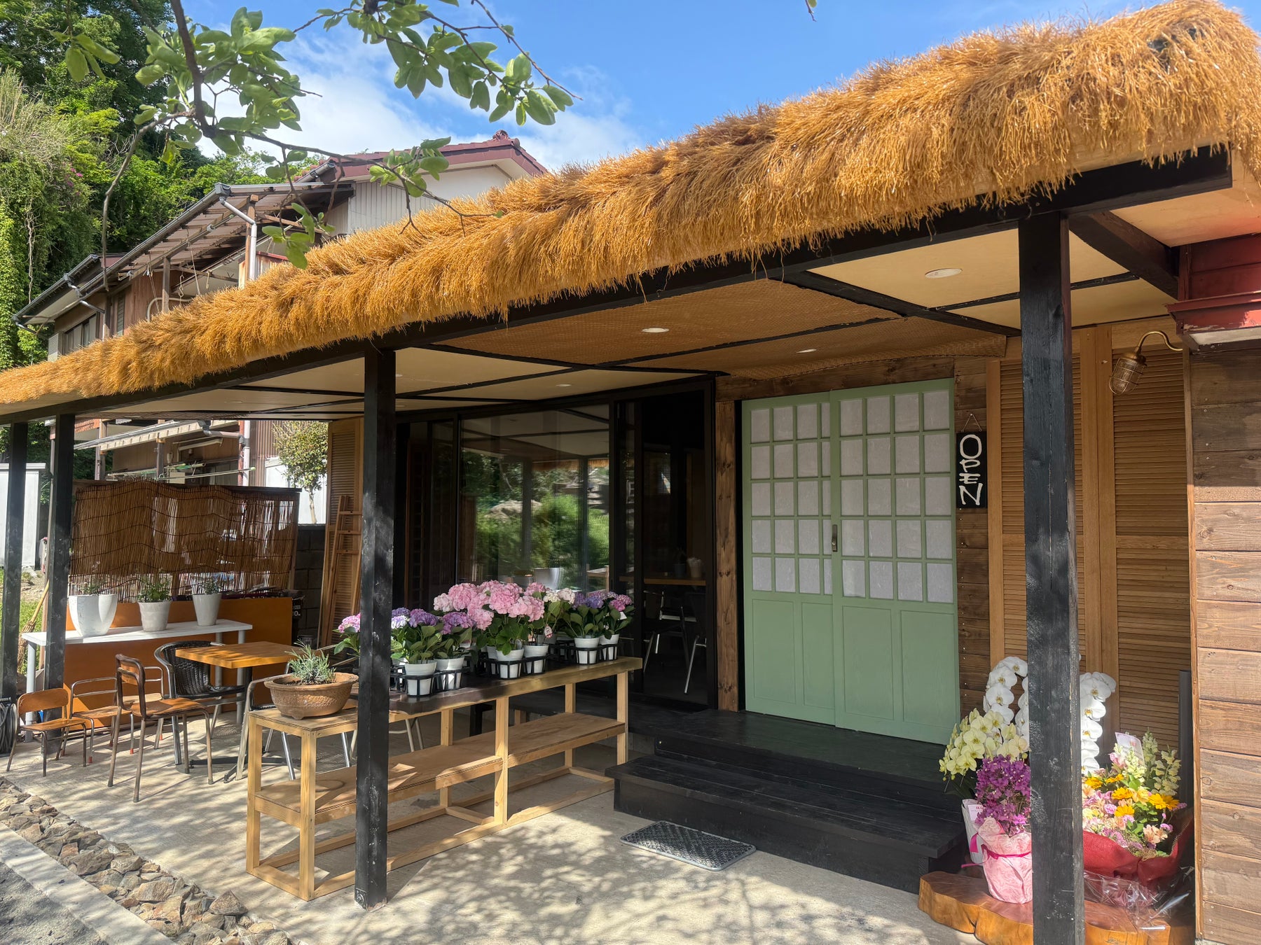 鎌倉・古民家ベーグル店「ホクカマ」が新展開日本初、“薪×鉄板”の庭BBQ体験を正式リリース
