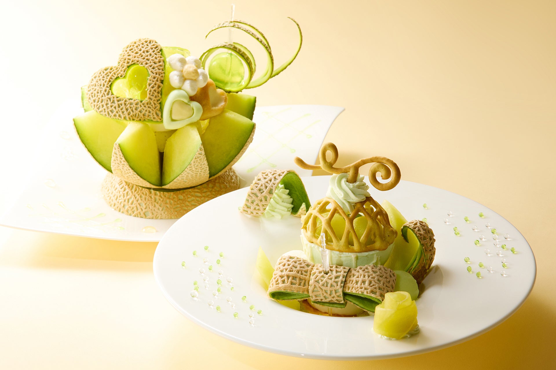 【タカノフルーツパーラー】華やかなメロンが織りなすデザートと限定ポーチを販売