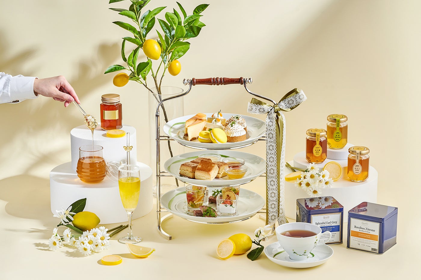 【ホテル ラ・スイート神戸ハーバーランド】12種のはちみつから選ぶ贅沢を愉しむ、初夏限定のアフタヌーンティー「Honey Afternoon Tea」を販売開始