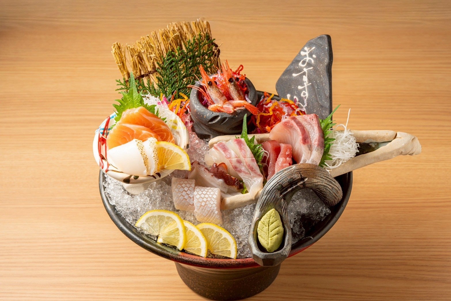 “限界突破”999円の豪快刺身が半額に！牡蠣と楽しむインパクト海鮮企画｜牡蠣と海鮮 にほんいち 堺筋本町店