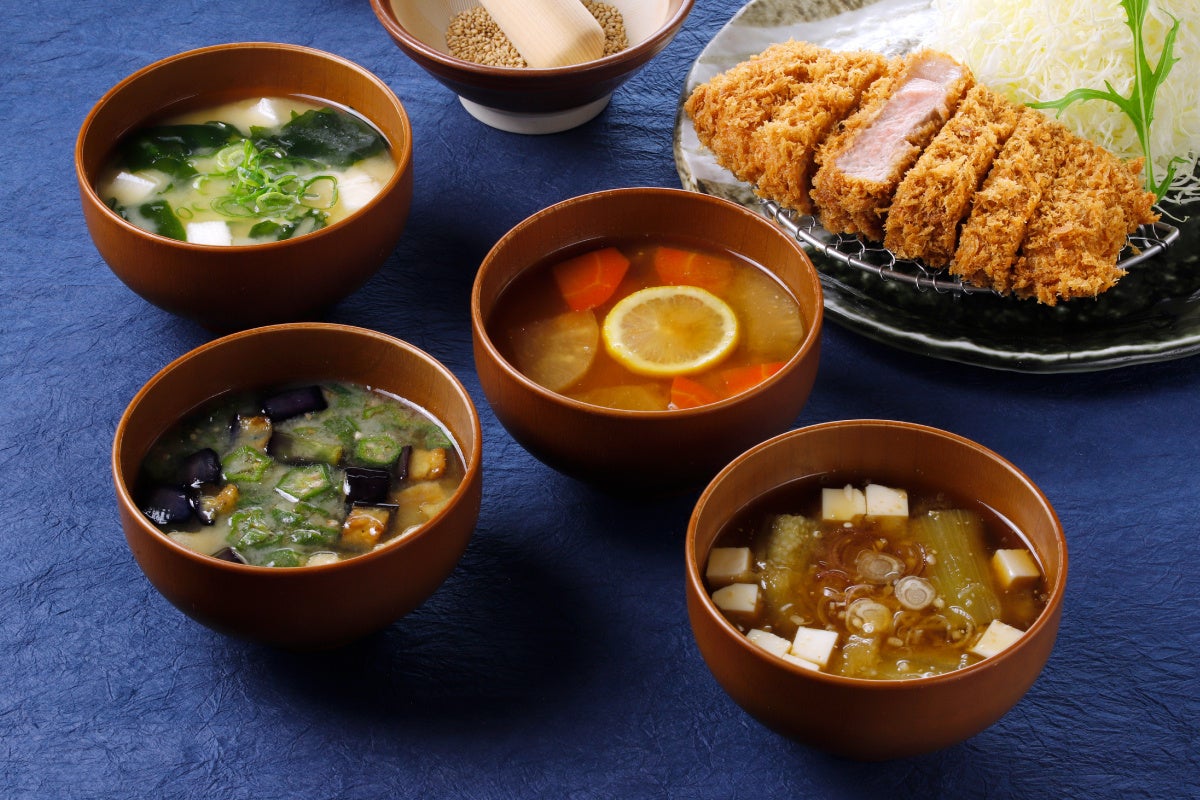 【銀座コージーコーナー】母の日を彩る華やかなケーキが、5月8日〜10日限定で登場。“ありがとう”の気持ちを添えて贈ろう♪