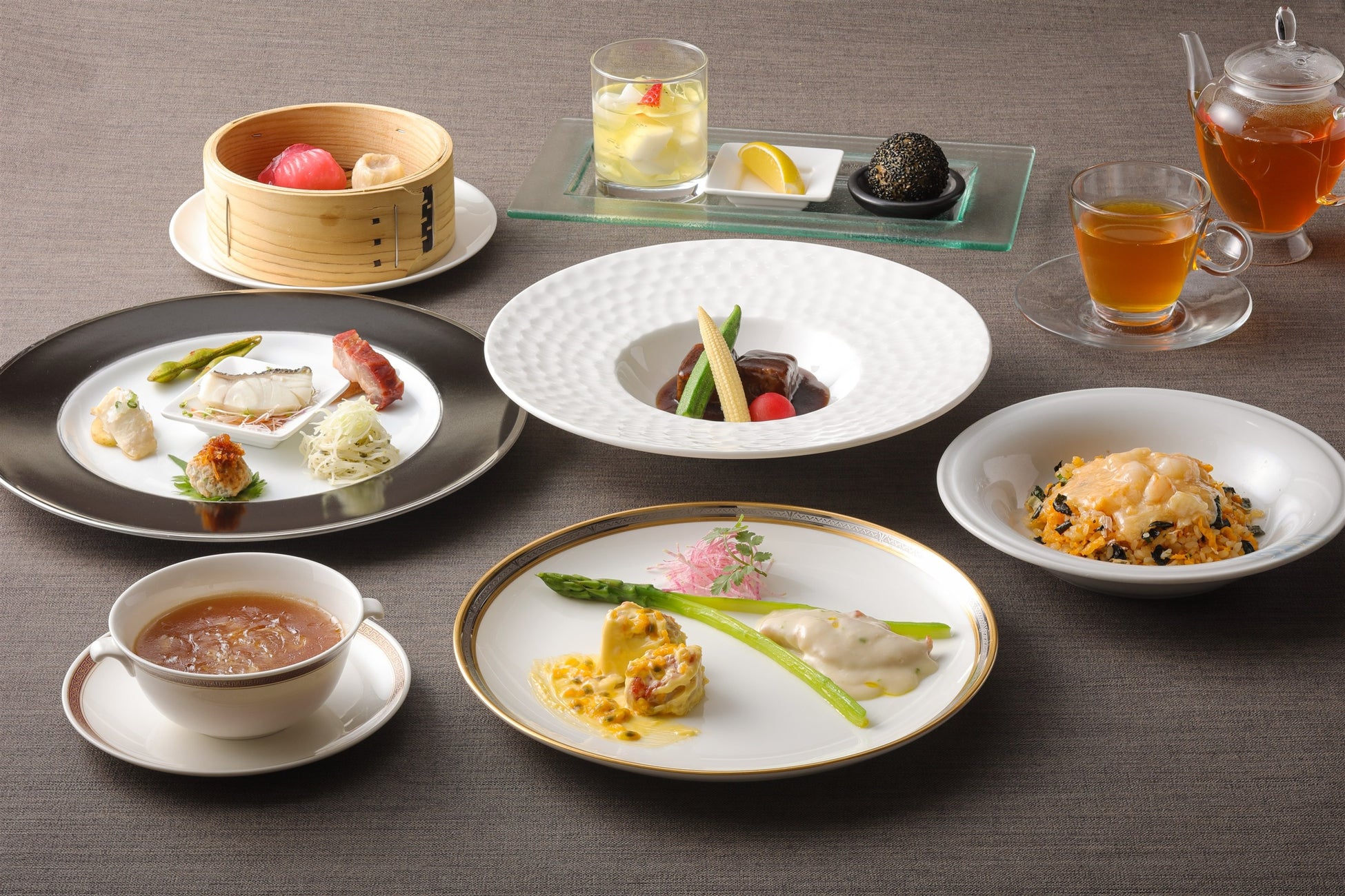 【ロイヤルホスト デリ】　父の日に“美味しいひととき”を贈ろう父の日限定のギフトセットを5月22日（金）より販売開始！