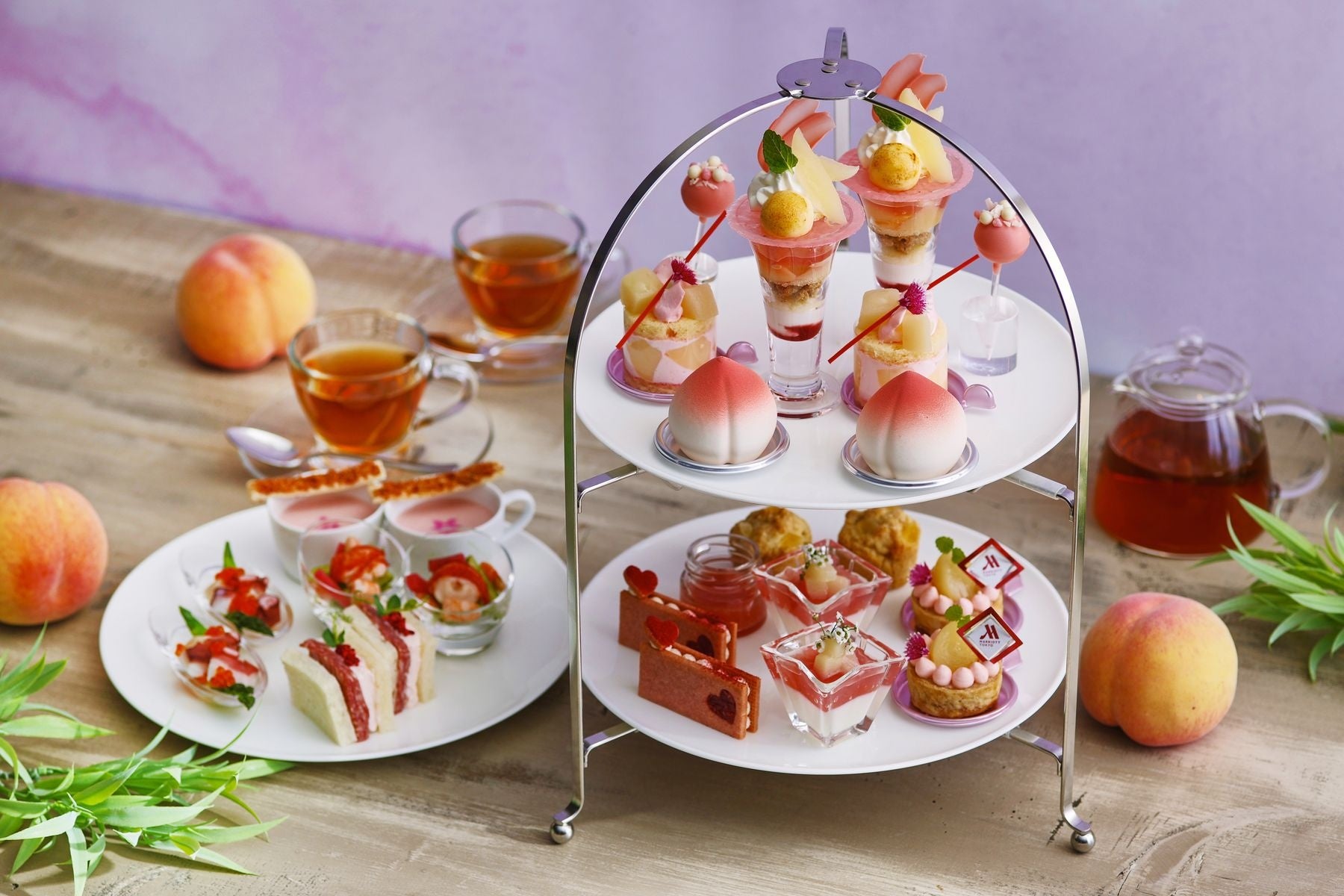 【東京マリオットホテル】山梨県「マルトウ農園」の桃が彩る、 夏限定アフタヌーンティー「Summer Peach Afternoon Tea」を発売
