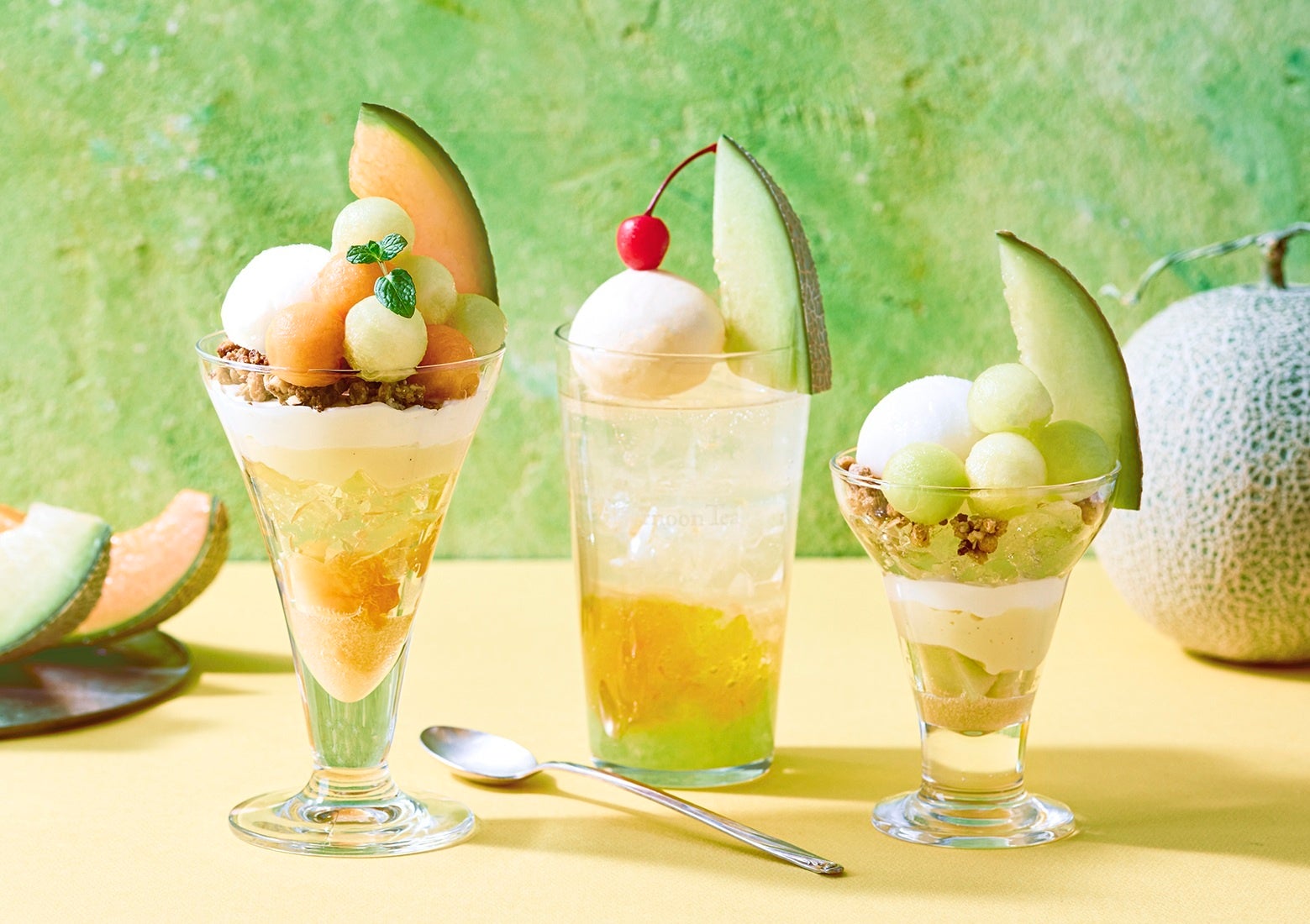【Afternoon Tea】メロン2種を楽しむ「ダブルメロンの贅沢パフェ」や紫陽花イメージのメロンミルフィーユなど初夏限定で発売