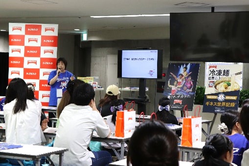 テーブルマークが第65回NHK杯体操にて、食育・体操教室を開催