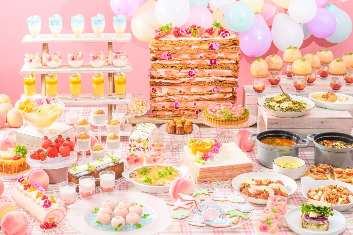 ホテルニューアカオ 絶景カフェ「花の妖精」に初夏を彩る新作パフェ2種が登場