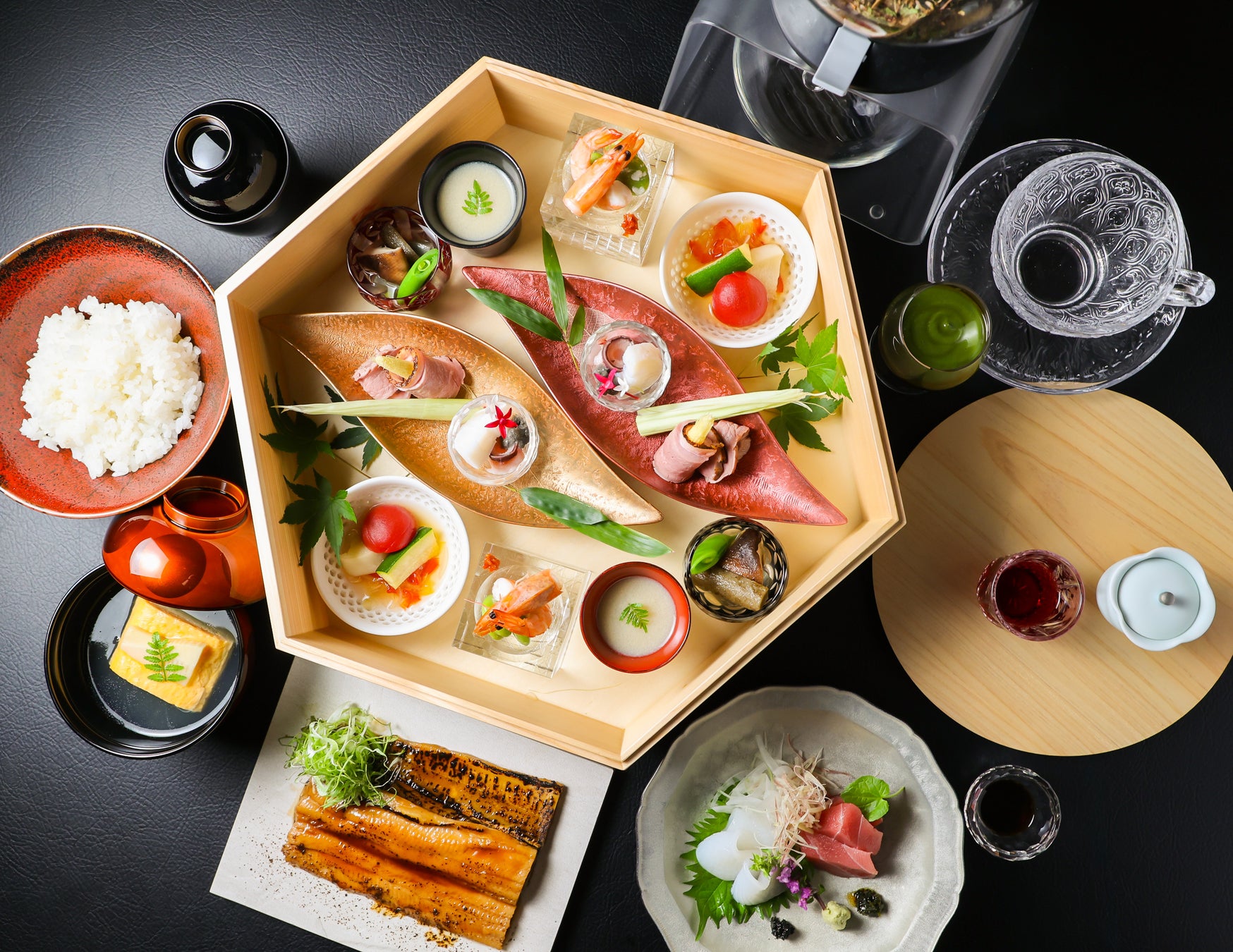 【六本木】夜の会席名物「八寸」をランチタイムで。「対馬の金穴子」、「“奇跡の米”龍の瞳」とともに味わう完全予約制ランチが5月27日(水)よりリニューアル
