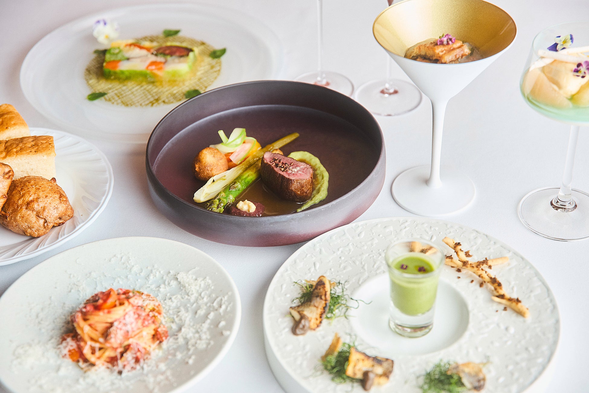 【ホテル＆レジデンス六本木】夏らしい国産食材が奏でる贅沢ディナーコースが6月1日から開始。香ばしい「仔羊のロースト」が主役
