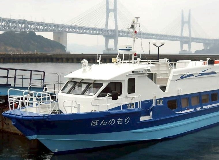 トリドールHD、包括連携協定を結ぶ丸亀市の活動を支援　「ほんのもり号」を活用した島の子どもたちの国際交流や伝統「お大師まいり」でうどんを提供