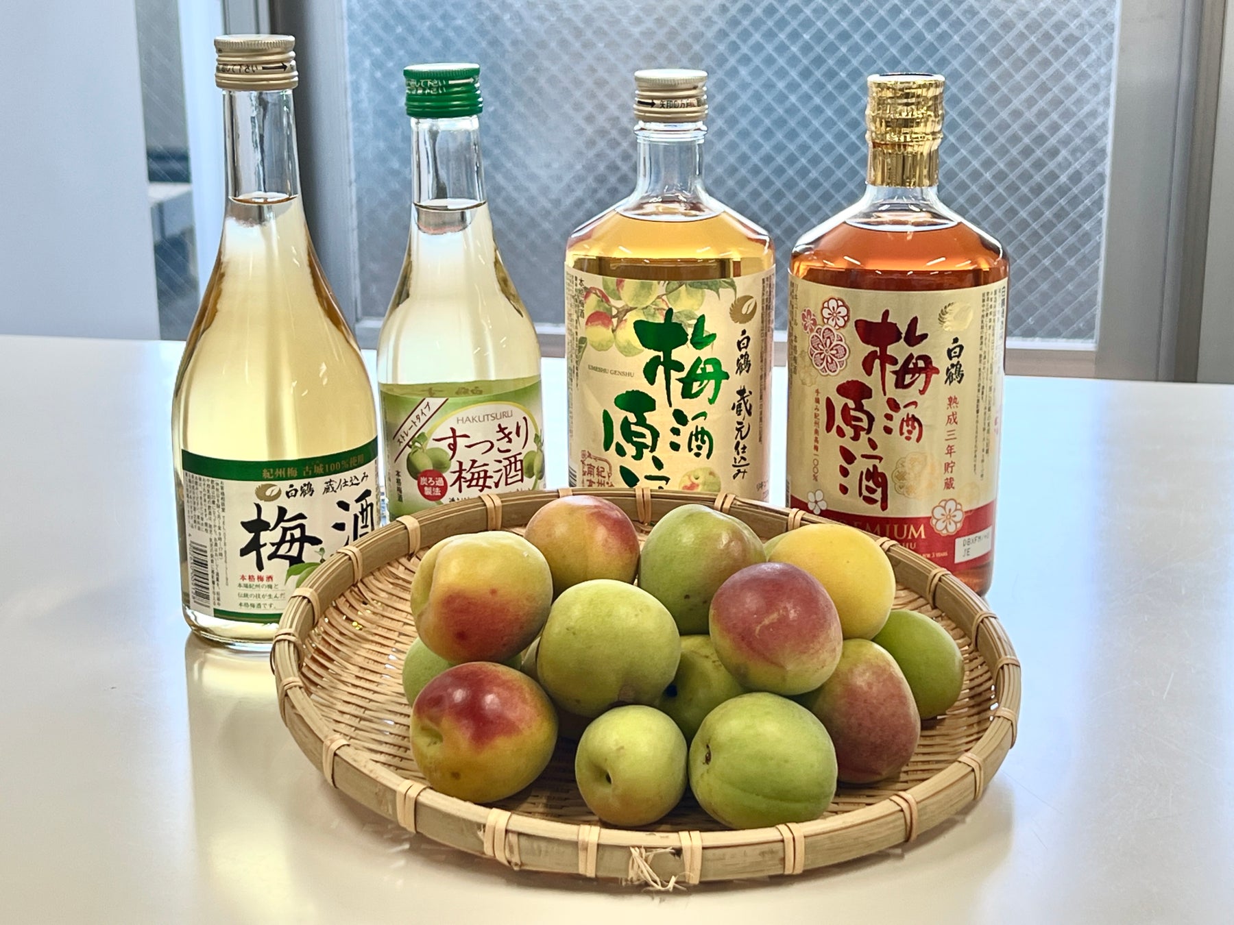 “初夏の風物詩” 酒蔵の「本格梅酒の仕込み」開始
