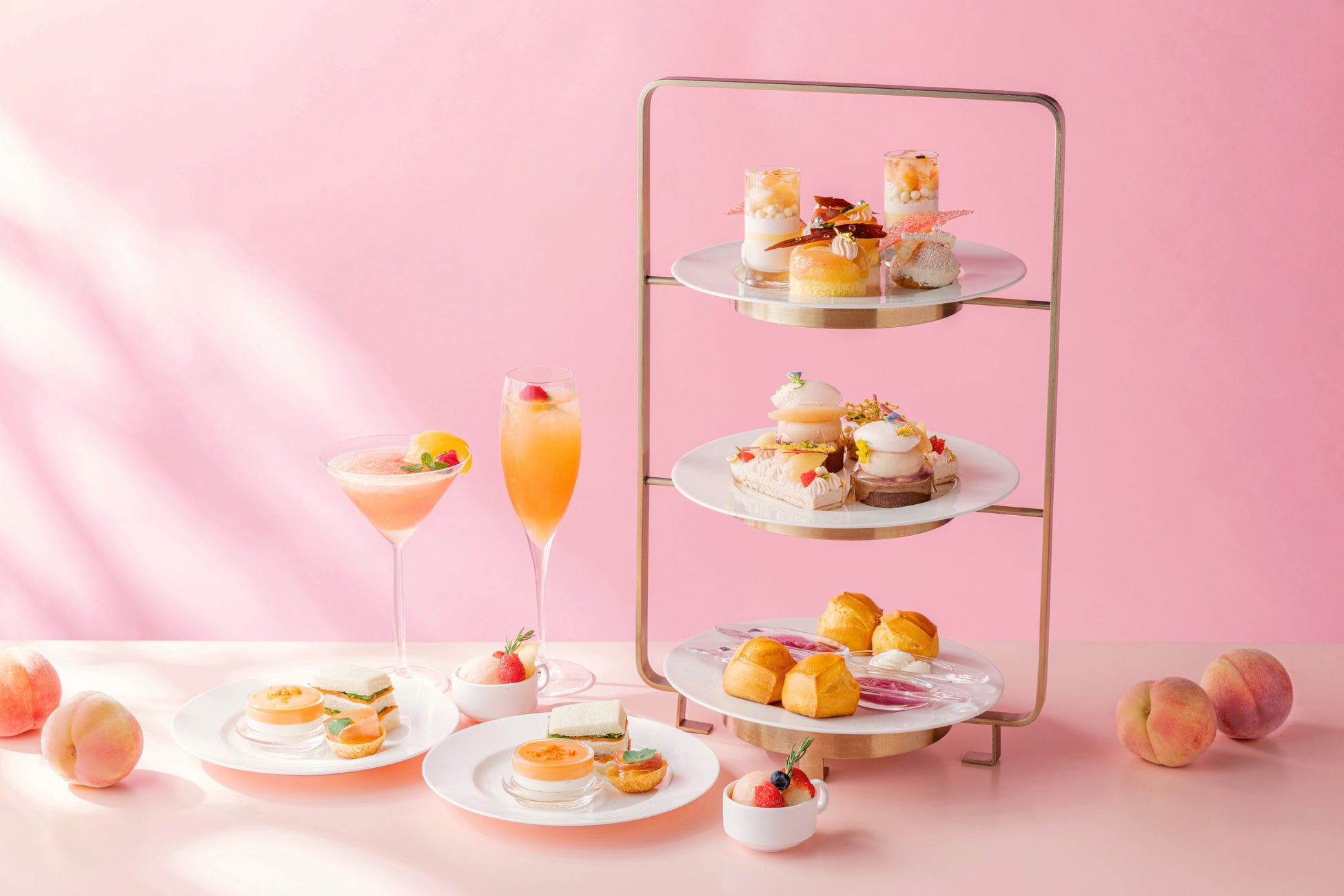 旬の桃と芳醇なお茶を味わう「ピーチ＆ティーセレクションアフタヌーンティー」 7月1日より提供開始
