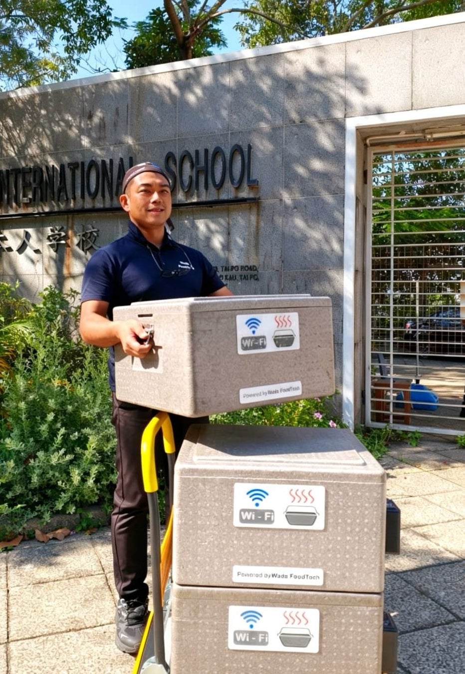 香港のインターナショナルスクールへの弁当提供にWada FoodTechのホットチェーン物流を導入、温かく衛生的な食事の提供を開始