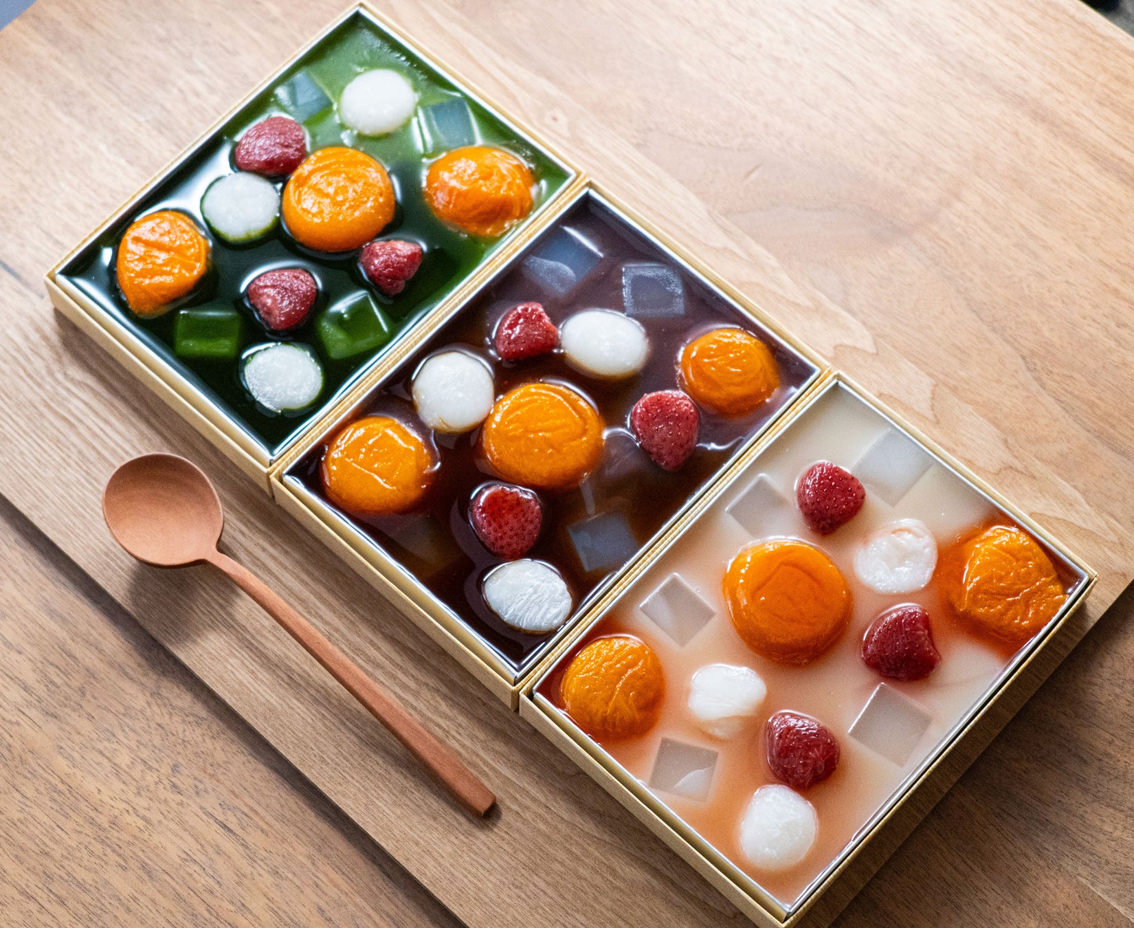 【浅草 甘味みつや】伊勢丹新宿店「ISETAN WAGASHI FES 2026」出店。名物の白玉手箱、新商品「彩手箱（いろどりてばこ）」を2026年6月16日〜22日まで期間限定販売。