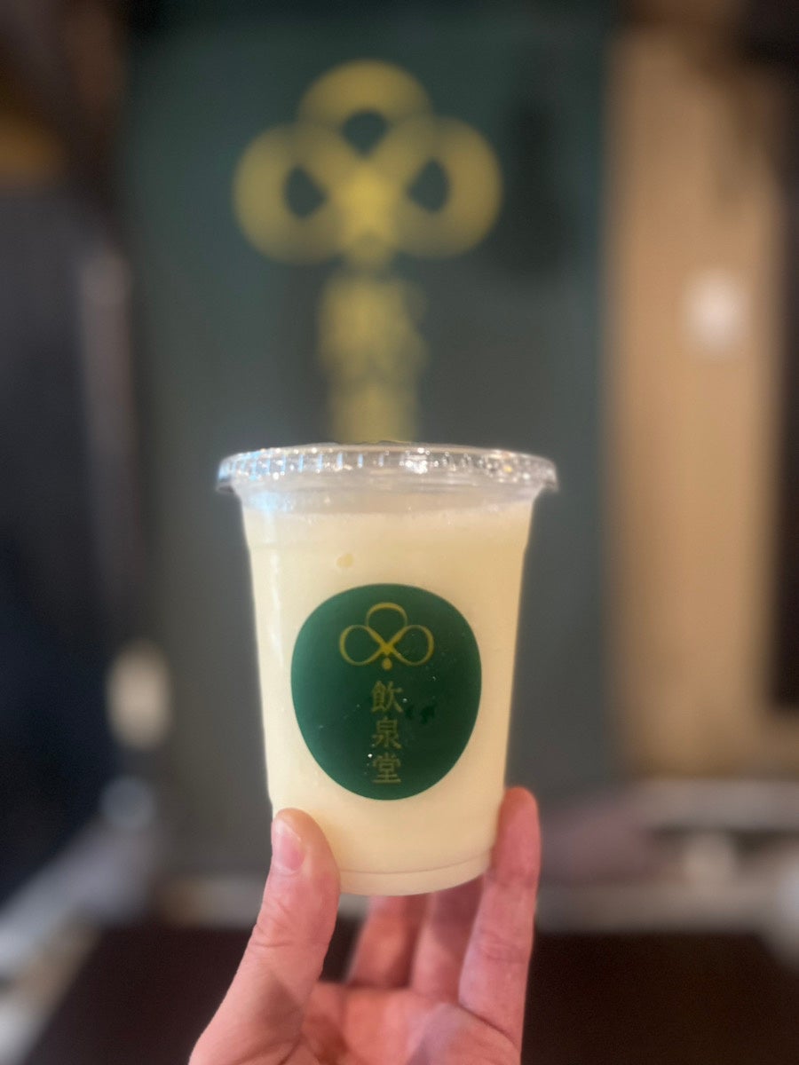 この夏は、桃を飲んで帰る。― 別府・ひょうたん温泉「飲泉堂」がもものスムージー販売開始