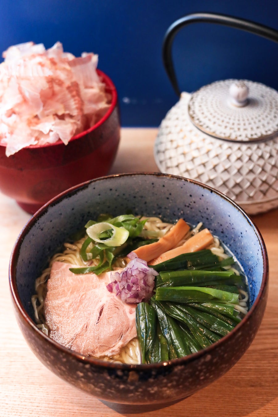 “猫の足”が名前の由来？北海道釧路産の希少な「猫足昆布」を使った、昆布水ラーメンが新宿に登場