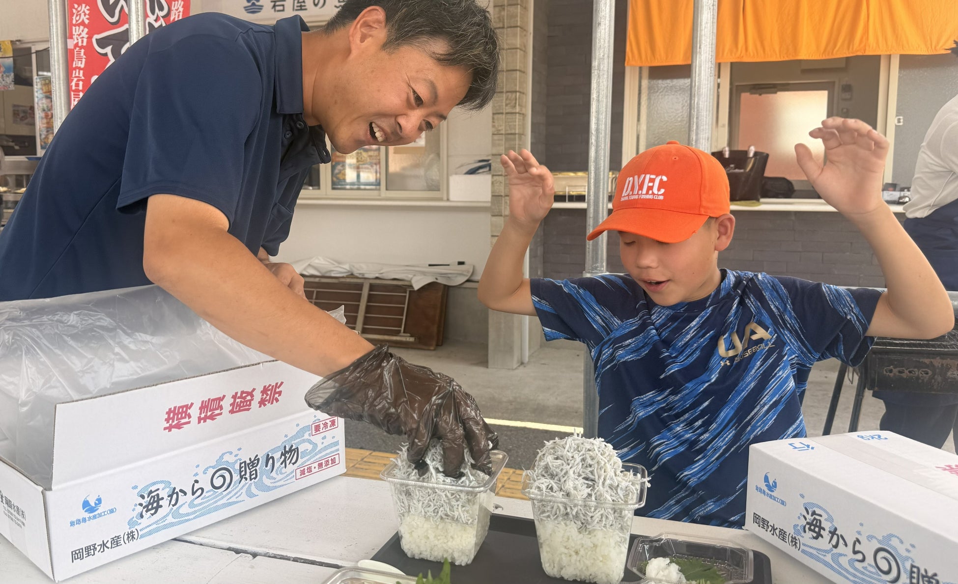 【夏休み自由研究のお悩みを1日で解決】市場関係者でも食べられない「炊きたて10分以内」の釜揚げしらす完全密着ツアーを開催