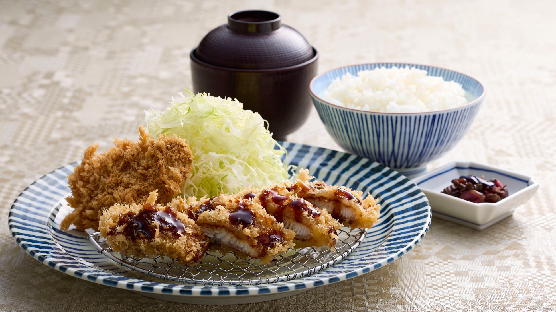 【ロース堂】うなぎ、揚げちゃいました！「肉厚うなぎかつ」を期間限定で販売