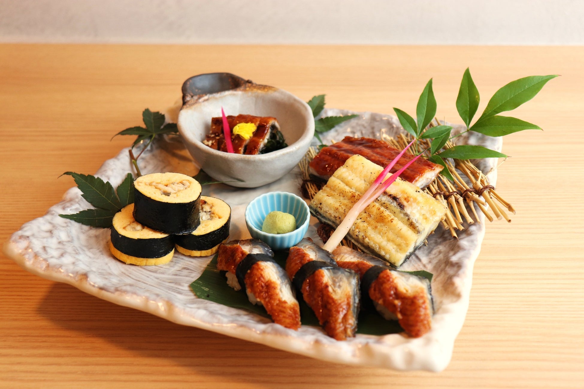 夏の風物詩！うなぎ5種を一度に味わう。土用の丑の日を前に「うなぎ尽くし」を期間限定でご提供｜すし酒場 にほんいち 本町店