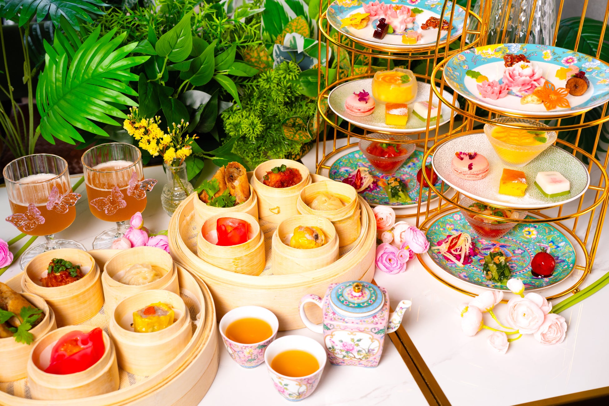 麻布十番「Moon Forest ムーンフォレスト 月林閣」より、花と点心が彩る『月下花園飲茶点心アフタヌーンティー』が新登場