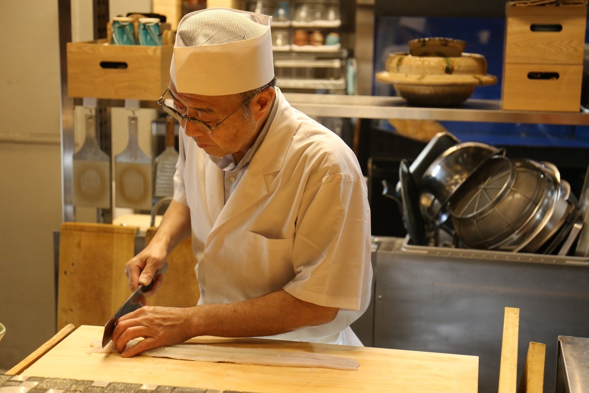 【京都初】　夏休みの自由研究に、「現代の名工」が教える魚の神髄市場の裏側とプロの技を体験する 「親子市場見学＆魚捌き究極体験」を京都で開催