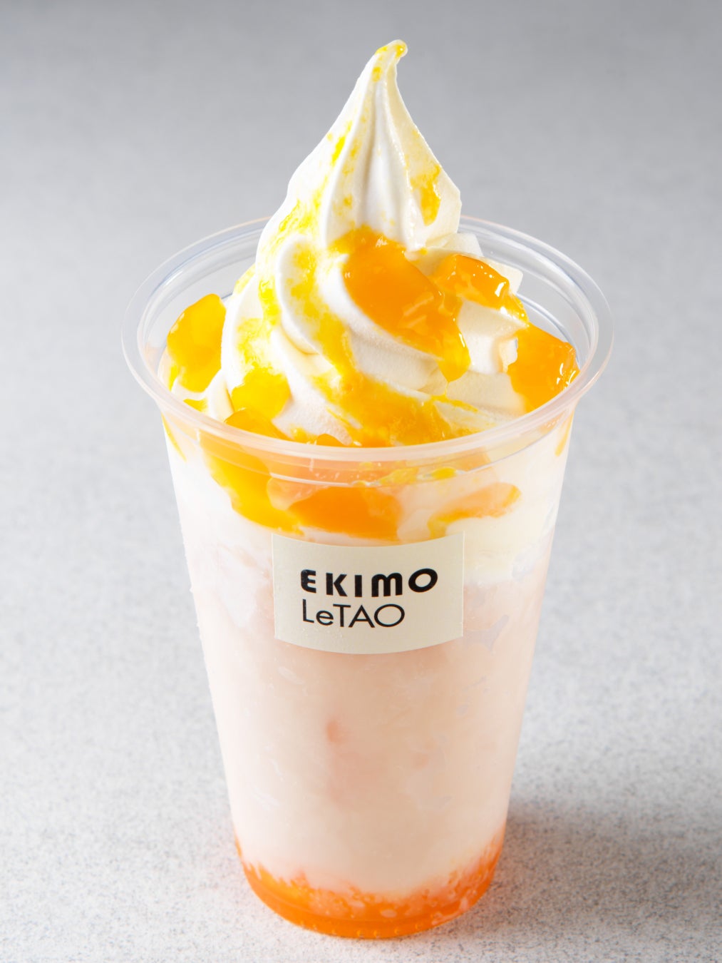 【エキモルタオ】北海道の夏の恵みを一杯に！7月1日（水）より、夏限定の「北海道産赤肉メロンのミルクフロート」が販売開始いたしました。