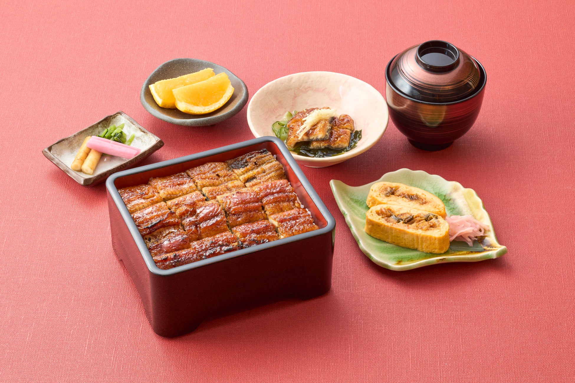 【大阪・富田林に7月3日オープン】活鰻を店内で捌き、1000℃で一気に焼き上げる関西地焼きうなぎ専門店「鰻天 富田林店」