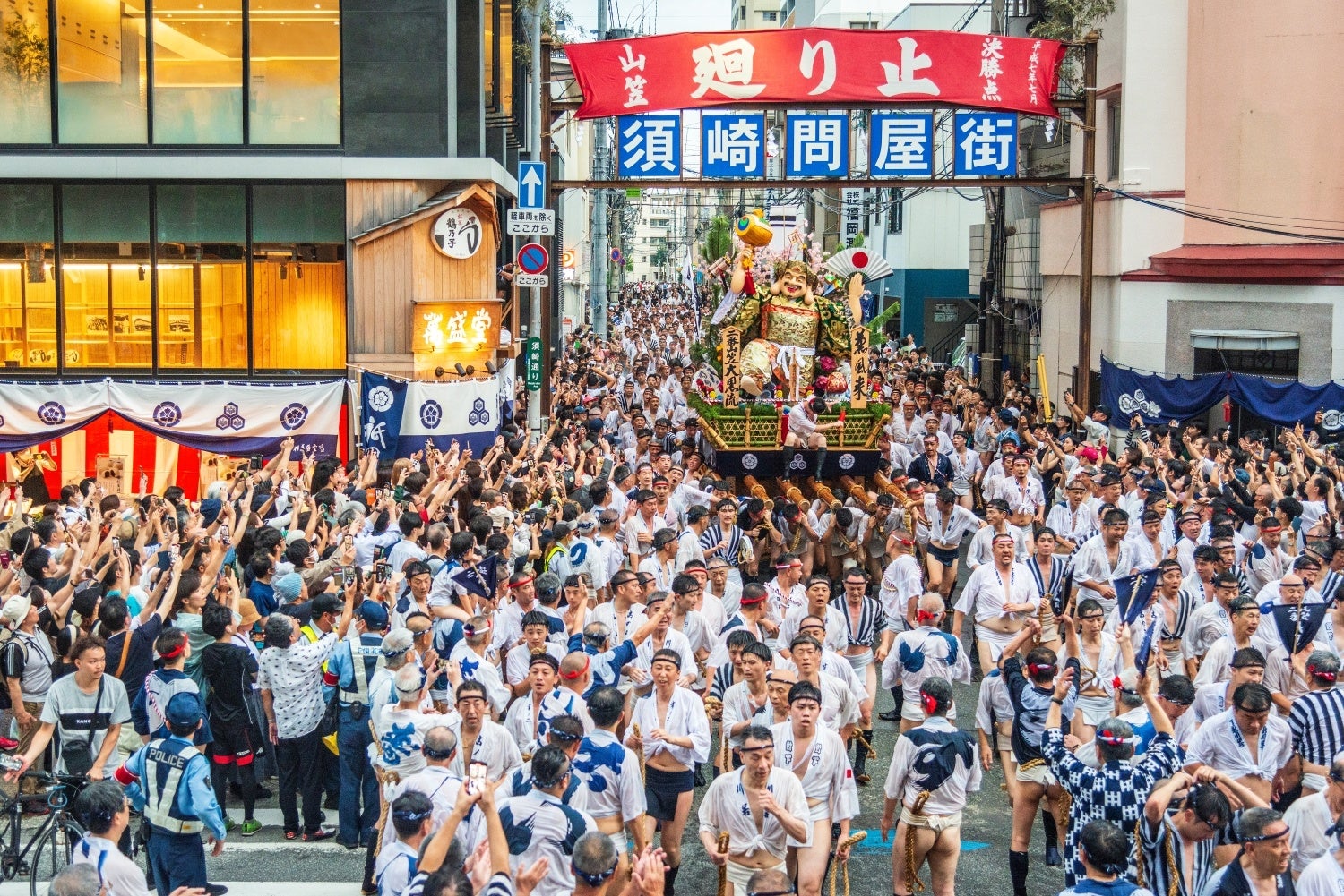 「追い山笠のゴール地点から、博多の夏を届けます。」石村萬盛堂、博多祇園山笠の縁起菓子発売や本店限定イベントを開催。
