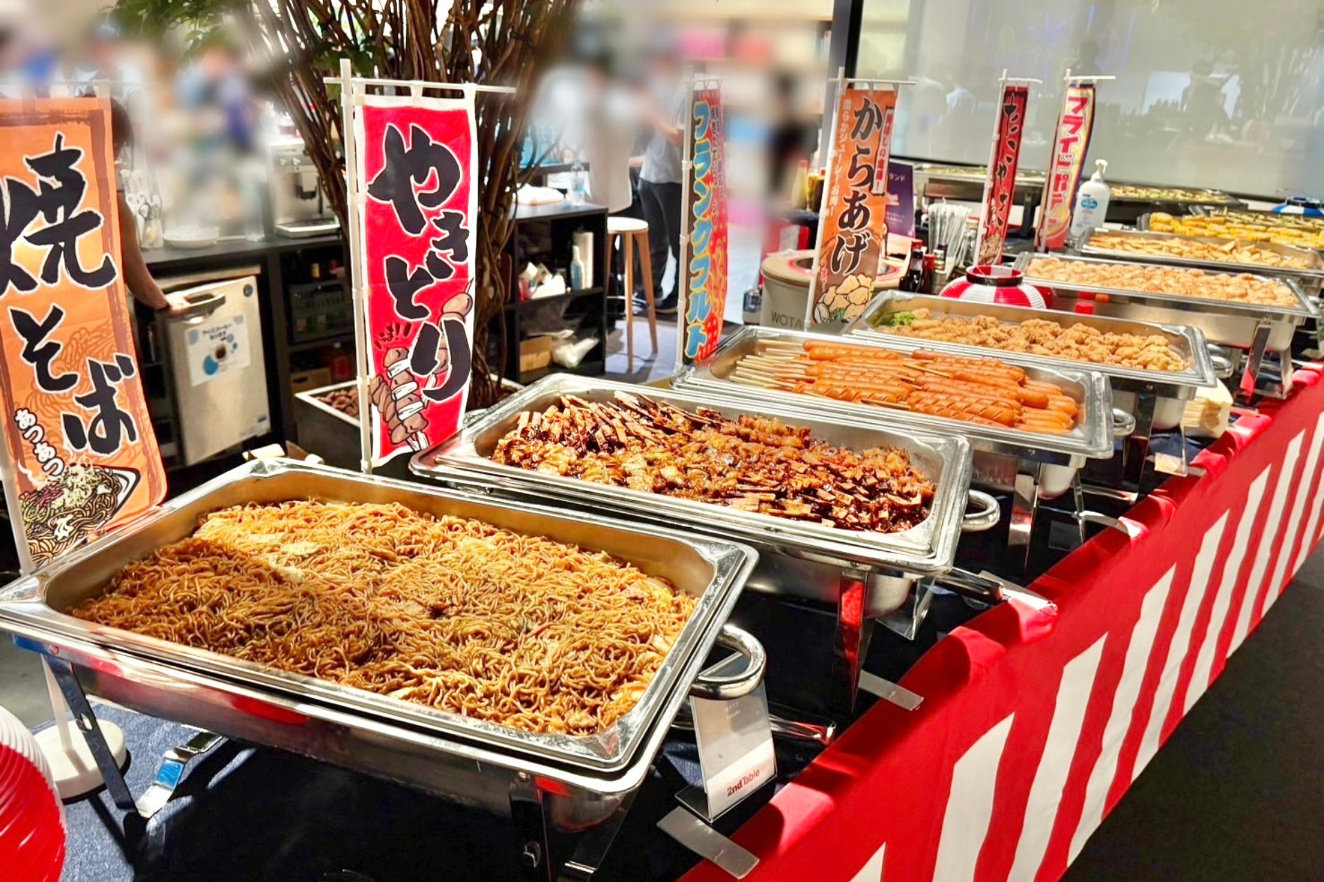 オフィスが縁日に大変身「お祭りケータリング」の試食会を実施、サービス動画を公開