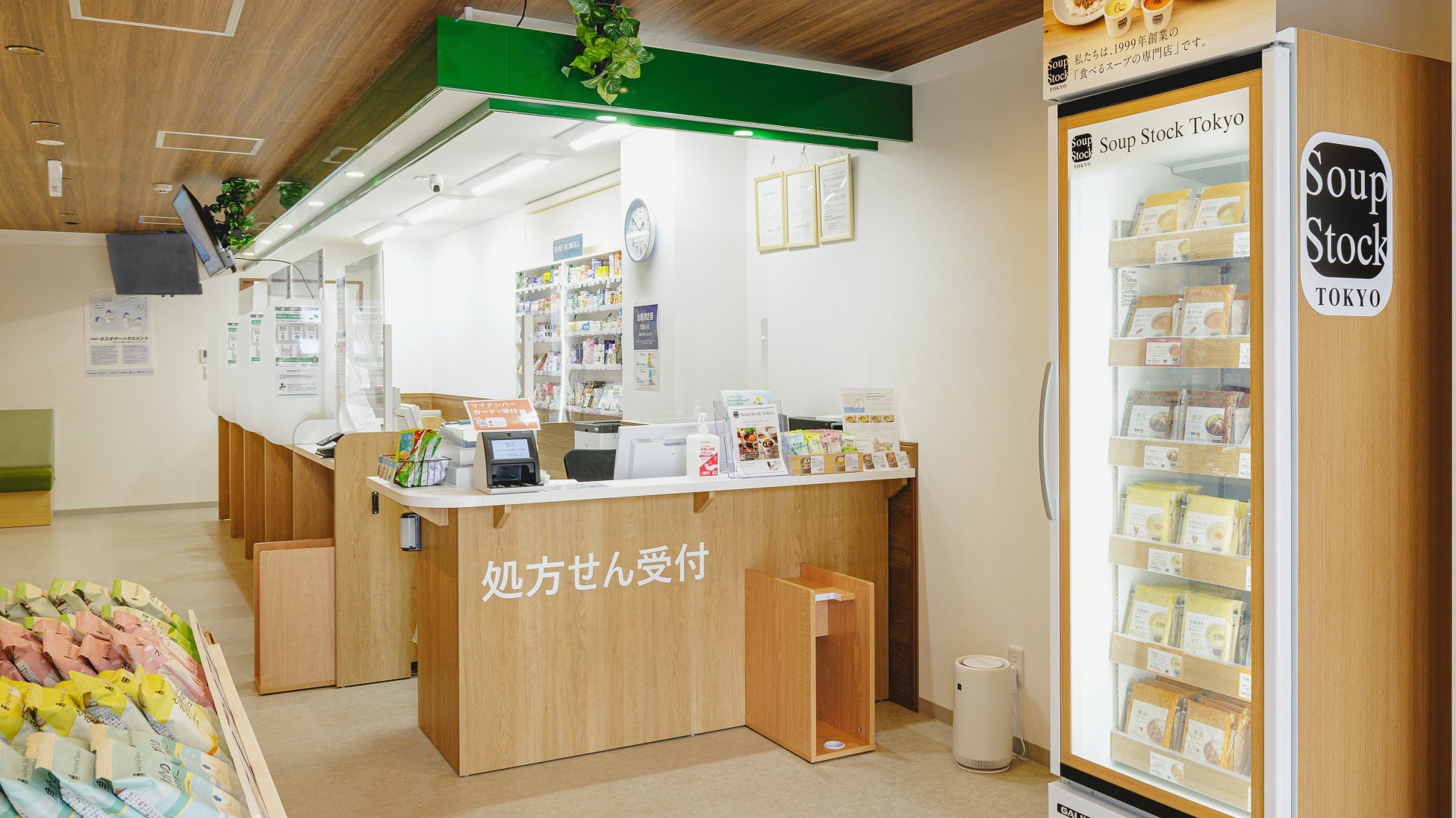 「処方せんがなくても、立ち寄れる場所に」全国の調剤薬局で Soup Stock Tokyoの取り扱いが広がっています