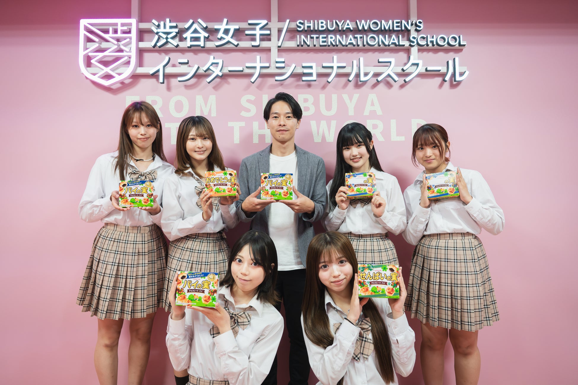 【角上魚類】1日5万点超を売り上げる鮮魚専門店、夏の土用丑の日 7月25日(土)26日(日)は6店舗限定で、行列必至!香ばしい煙が食欲そそる、「国産うなぎ」を特設テントで直火焼きたて販売実施。