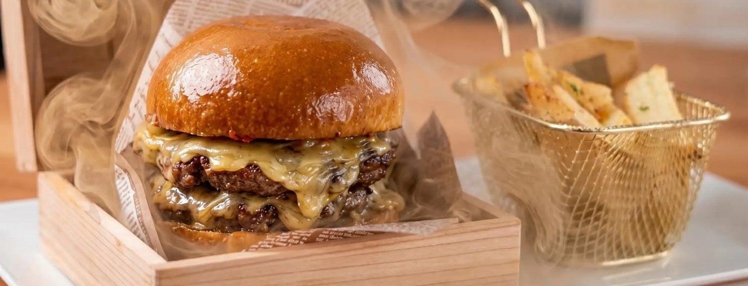 イタリアンの巨匠「サルバトーレ・クオモ」プロデュース『CASA CUOMO BURGER』 7/16 グランドオープン
