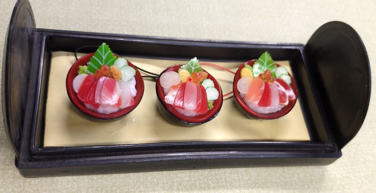【JAF静岡】魚の町焼津市で食品サンプルの制作体験ができる！「ミニチュア海鮮丼＆サクサク天ぷらを作ろう！食品サンプル体験講座」を開催します