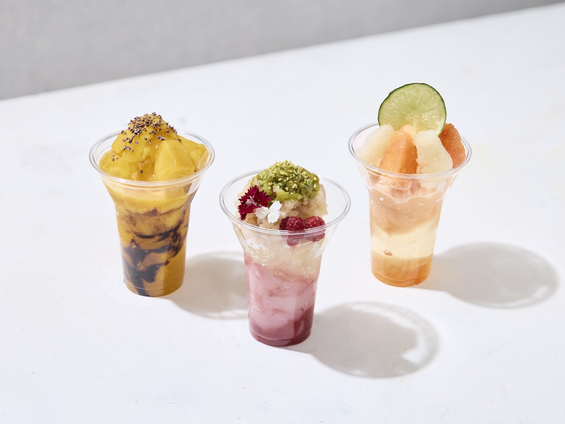 プリンチ® フルーツの多重層が織りなすイタリア風のかき氷「グラニータ」にこの夏の新作登場！　ひんやりシャリっと、華やかな『グラニータ ホワイトピーチ & ライチ ブーケ』が7月22日（水）より発売