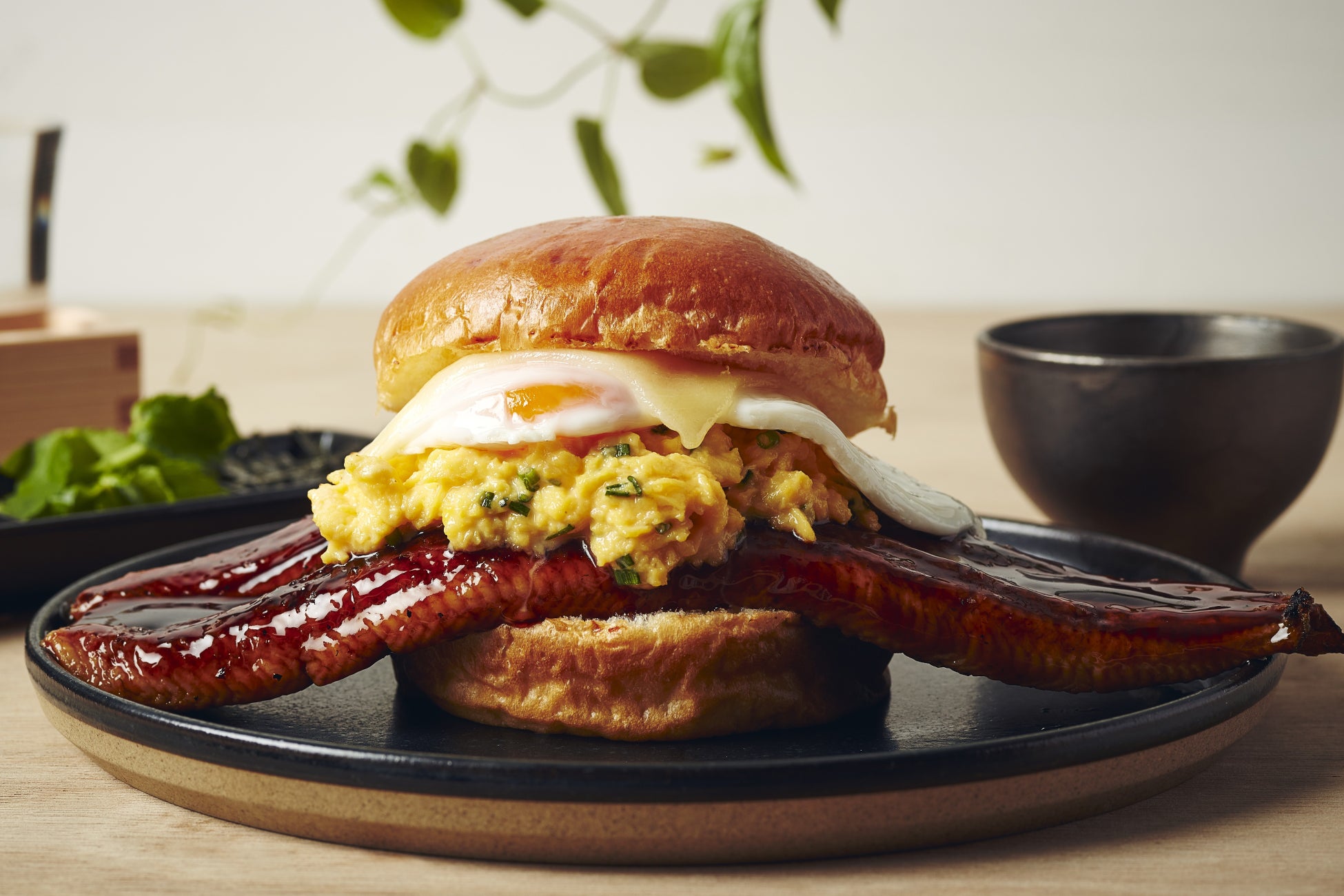 LA発、卵料理専⾨店 「eggslut」土用の丑の日に味わう「UNATAMAエッグサンド」が期間限定で登場！
