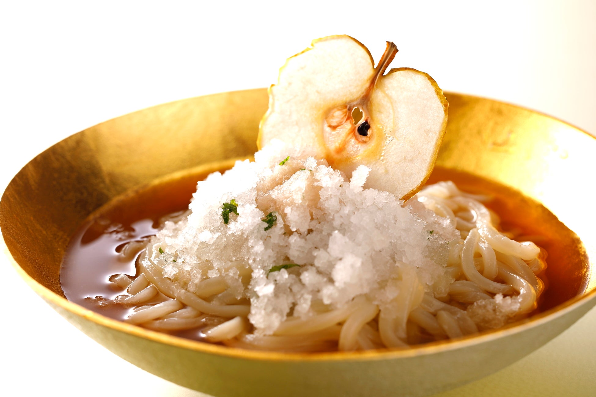 梨とうどんの奇跡！希少な梨のみずみずしさが弾ける“美味納涼”うどんが誕生！